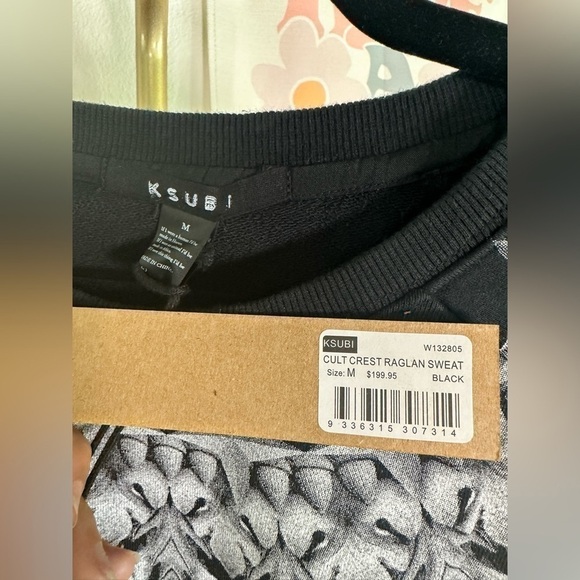 NWT - KSUBI Cult Crest Raglan Sweatshirt - Picture 4 of 5